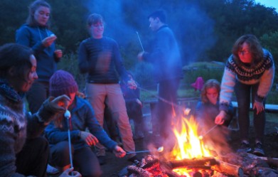 Friday evening Langidalur campfire (Celia Rio Suarez)